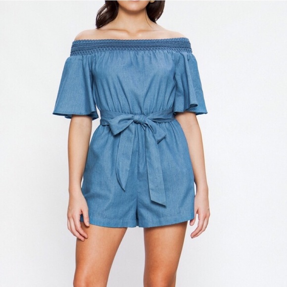 LAST ONE! Armoraโs Denim Blue Off Shoulder Romper - Picture 5 of 8